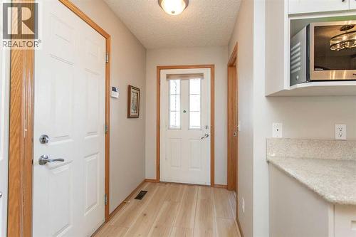 409 Jenkins Drive, Red Deer, AB - Indoor Photo Showing Other Room