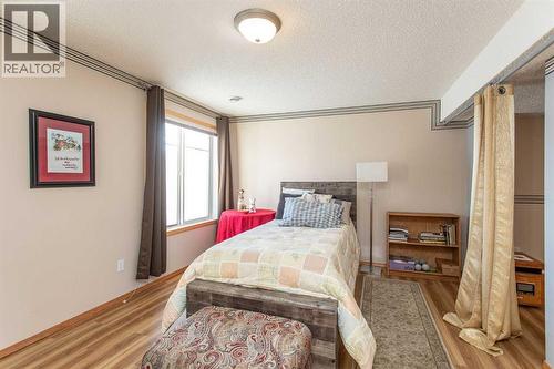 409 Jenkins Drive, Red Deer, AB - Indoor Photo Showing Bedroom