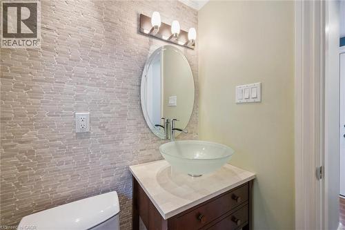 259 Old Post Road, Waterloo, ON - Indoor Photo Showing Bathroom