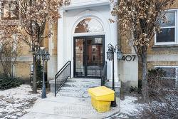 5 - 407 ELGIN STREET  Ottawa, ON K2P 1N2