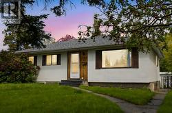 173 Gordon Drive SW  Calgary, AB T3E 5B1