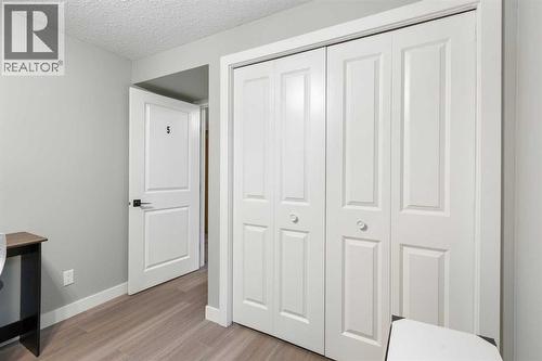 Bedroom #5 - 173 Gordon Drive Sw, Calgary, AB - Indoor