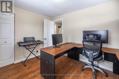 461 Strasburg Road, Kitchener, ON - Indoor Photo Showing Office