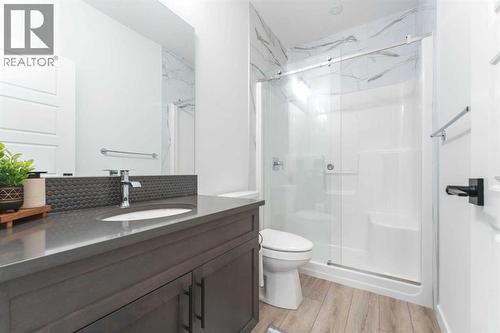 200 Lewiston Drive Ne, Calgary, AB - Indoor Photo Showing Bathroom