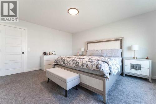 200 Lewiston Drive Ne, Calgary, AB - Indoor Photo Showing Bedroom