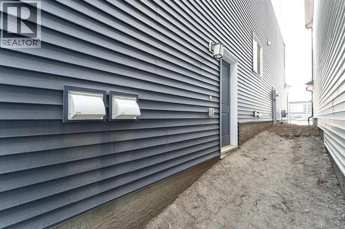 200 Lewiston Drive Ne, Calgary, AB - Outdoor