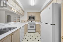 Pass-thru kitchen - 