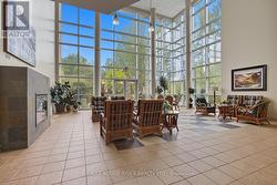 Solarium with gas fireplace - 