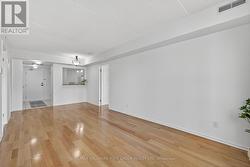 Living/dining/kitchen - 