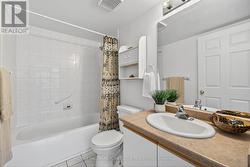 Ensuite Master Bath (full) - 