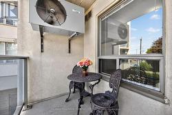 Outdoor Deck / Patio - 