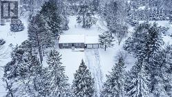 16 HILLVIEW CRESCENT  Springwater, ON L9X 1N4