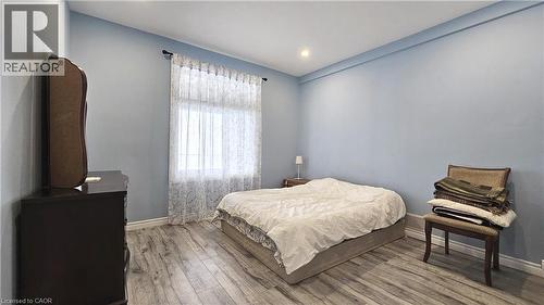 285 Borden Avenue S, Kitchener, ON - Indoor Photo Showing Bedroom