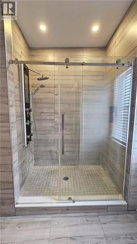 285 Borden Avenue S, Kitchener, ON - Indoor