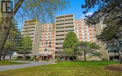 403 - 965 INVERHOUSE DRIVE  Mississauga, ON L5J 4B4