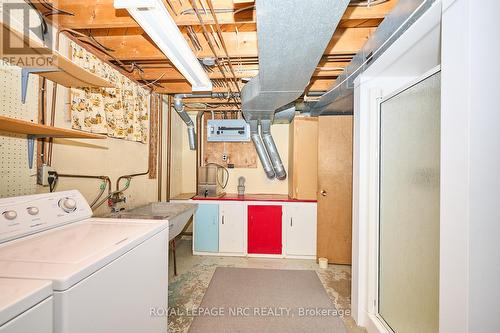 8 La Salle Drive, St. Catharines (Vine/Linwell), ON - Indoor Photo Showing Laundry Room