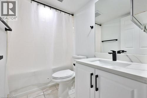 30 Grand Trunk Crescent Unit# 708, Toronto, ON - Indoor Photo Showing Bathroom