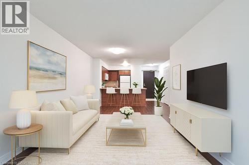 30 Grand Trunk Crescent Unit# 708, Toronto, ON - Indoor Photo Showing Living Room