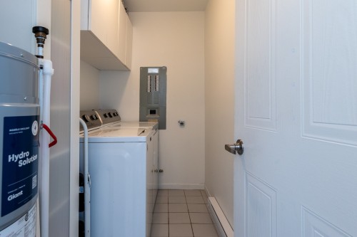 Laundry - 1-512 Ch. De Bondville, Lac-Brome, QC - Indoor Photo Showing Laundry Room