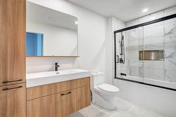 Salle de bains attenante à la CCP - 