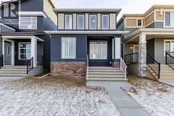 15 Corner Glen Drive NE  Calgary, AB T3N 2T6