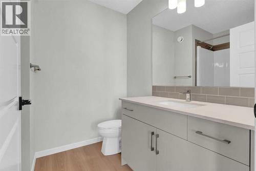 Master Ensuite - 15 Corner Glen Drive Ne, Calgary, AB - Indoor Photo Showing Bathroom