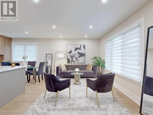 270 Brighton Avenue, Toronto, ON - Indoor