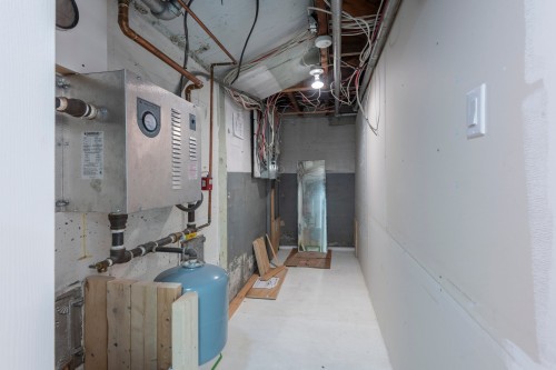 Autre - 5727 Av. Smart, Côte-Saint-Luc, QC - Indoor