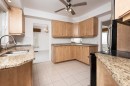 Cuisine - 5727 Av. Smart, Côte-Saint-Luc, QC  - Indoor Photo Showing Kitchen With Double Sink 