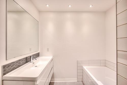 Salle de bains - 2720 Rue Du Manoir, Vaudreuil-Dorion, QC 