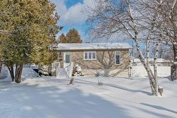 3288 Rue Amitié  Mascouche, QC J7K 1V8