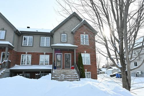 37 38e Avenue O.  Blainville, QC J7C 0C5
