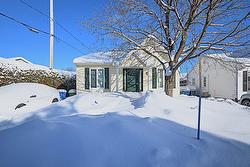 142 Rue Jos-Monferrand  Québec (Beauport), QC G1C 1K9