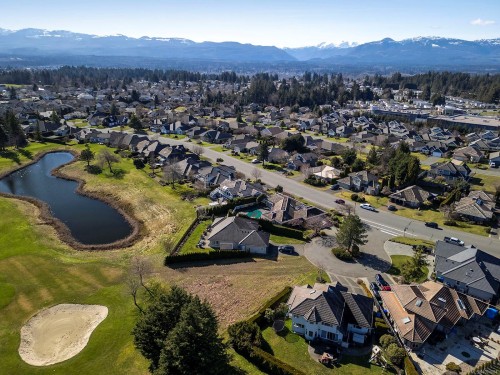 710 Regency Pl, Courtenay, BC 