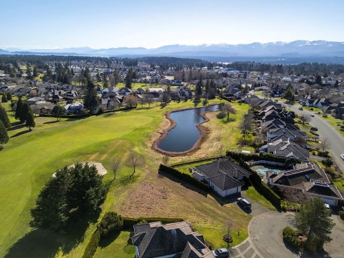 710 Regency Pl, Courtenay, BC 