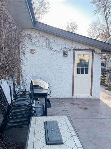 79 Thurlby Rd, Winnipeg, MB 