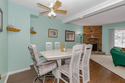 13-2655 Gananoque Drive, Mississauga, ON - Indoor Photo Showing Dining Room
