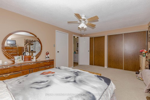 13-2655 Gananoque Drive, Mississauga, ON - Indoor Photo Showing Bedroom