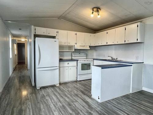 44 Chapel Street, Springhill, NS 