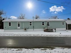 44 Chapel Street  Springhill, NS B0M 1X0