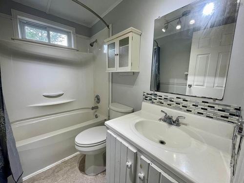 44 Chapel Street, Springhill, NS 