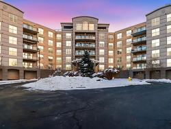 308 36 Southgate Drive  Bedford, NS B4A 4M4