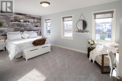 3450 Paulpeel Avenue, London South (South W), ON - Indoor Photo Showing Bedroom