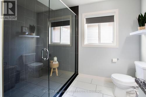3450 Paulpeel Avenue, London South (South W), ON - Indoor Photo Showing Bathroom