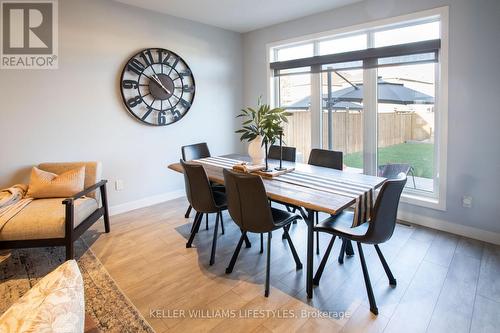 3450 Paulpeel Avenue, London South (South W), ON - Indoor Photo Showing Dining Room