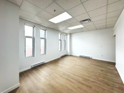 Interior - 