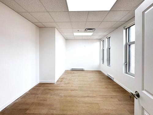 Intérieur - 3F-5Z Rue De La Gauchetière O., Montréal (Ville-Marie), QC - Indoor Photo Showing Other Room