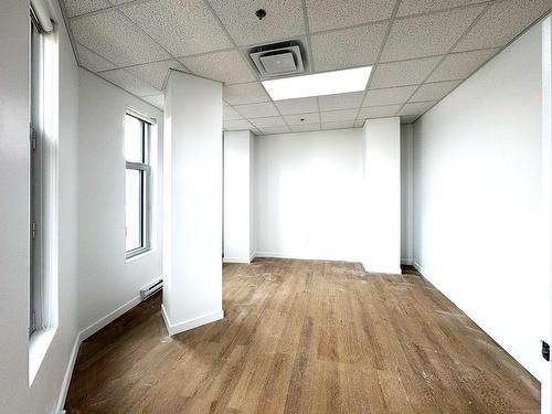 Intérieur - 3F-5Z Rue De La Gauchetière O., Montréal (Ville-Marie), QC - Indoor Photo Showing Other Room