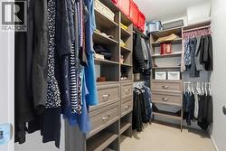 Walk In Closet - 