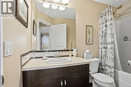 Second Floor Bathroom - 4 pc - 160 Sage Valley Circle Nw, Calgary, AB - Indoor Photo Showing Bathroom